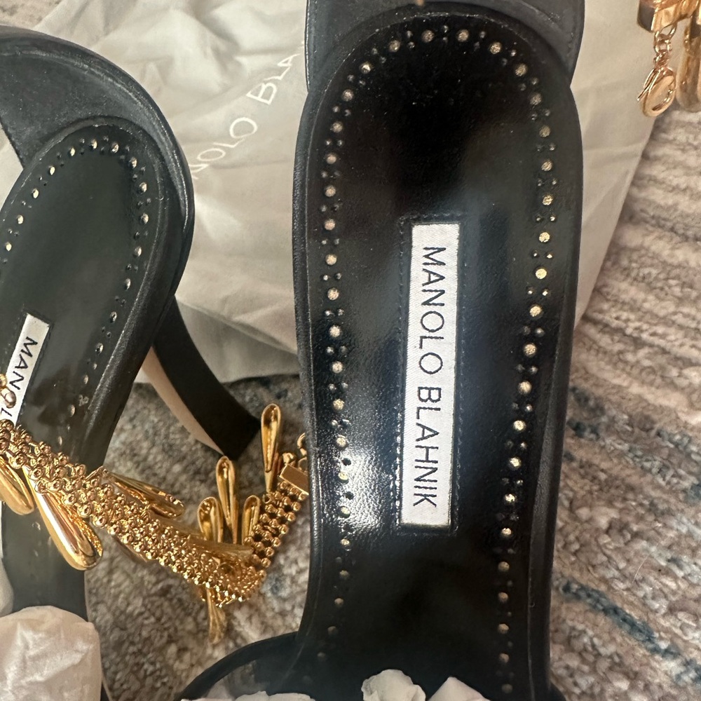 Manolo Blahnik gold and Black Harnicus Shoes size 41 - Picture 8 of 10